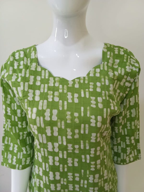 Green Printed Cotton Kurta (Green) - Image 2