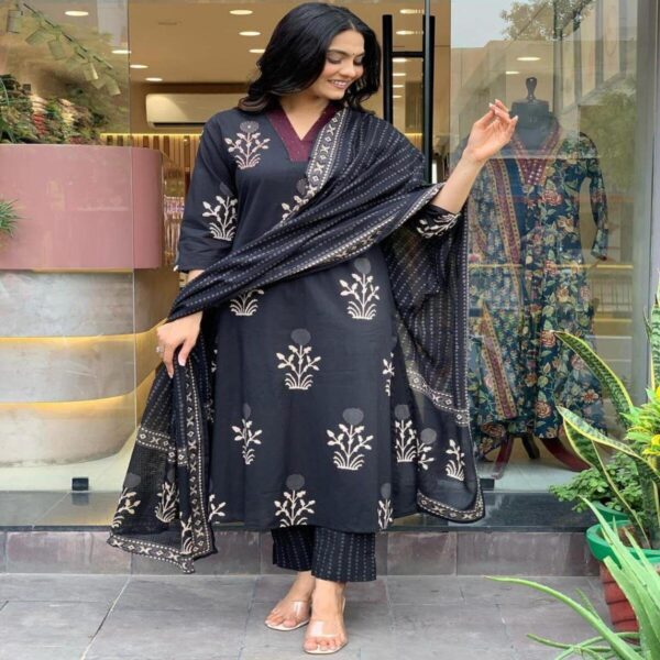 Elegant Ready-to-Wear Black  Kurta Set