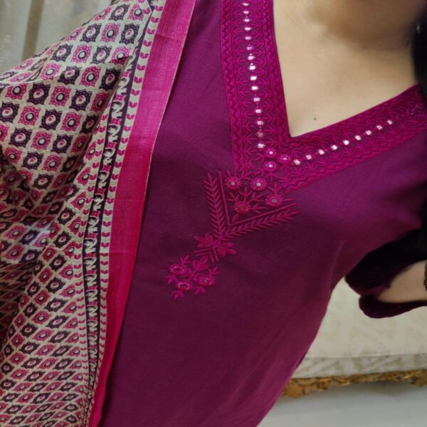 Embroidered Kurta Set with Art Khadi Silk Dupatta - Image 3