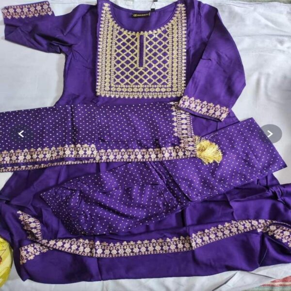 Elegant Purple Kurta Set - Image 2