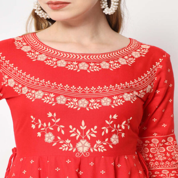 Red Gold Printed Regular Kurta - Image 2