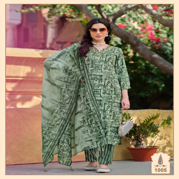 Elegant Green Rayon Foil Printed Kurta Set